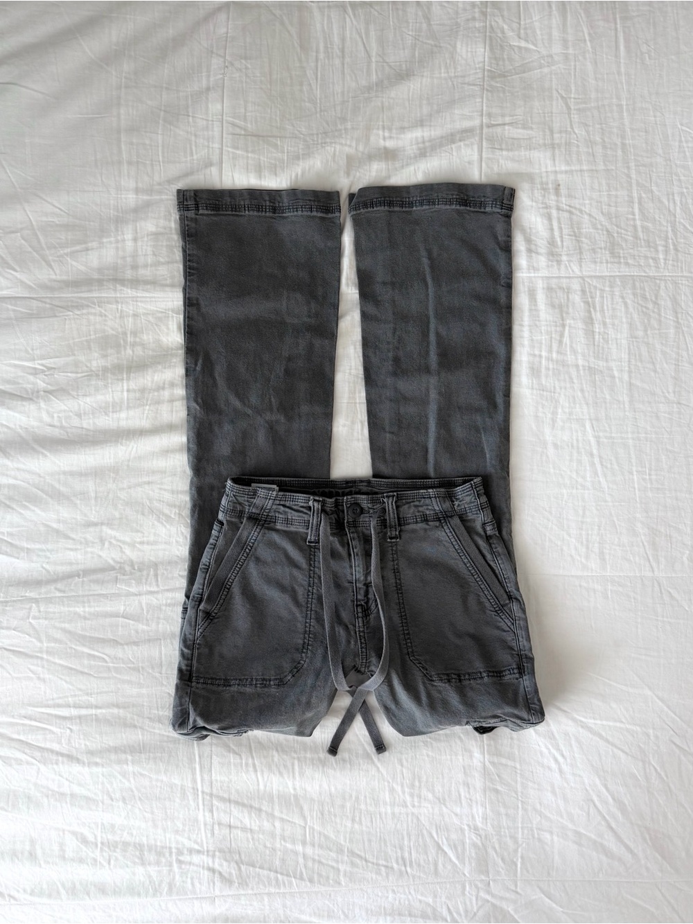 Y2K Grungw American Eagle Grey Flare Leg Drawstring Cargo Pants Size 000